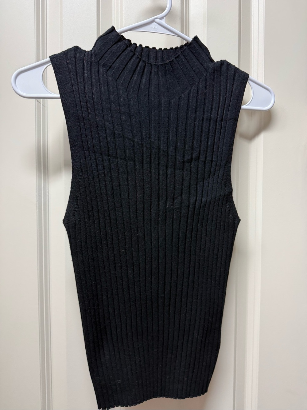 A NEW DAY black ribbed lock neck - LARGE
